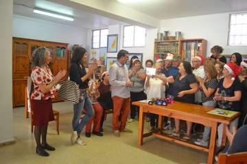  La Garita agradece al arqueólogo Abel Galindo los trabajos en el yacimiento de Los Melones (Foto Inma Perera)